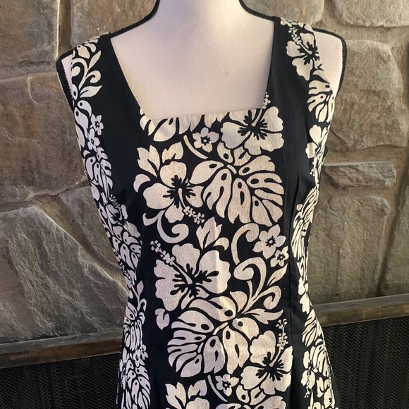 🌺 Royal Creations vintage Hawaiian hibiscus dress size M - Picture 2 of 4